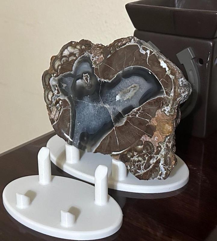 Rock or Mineral Specimen Display Stand – Oval