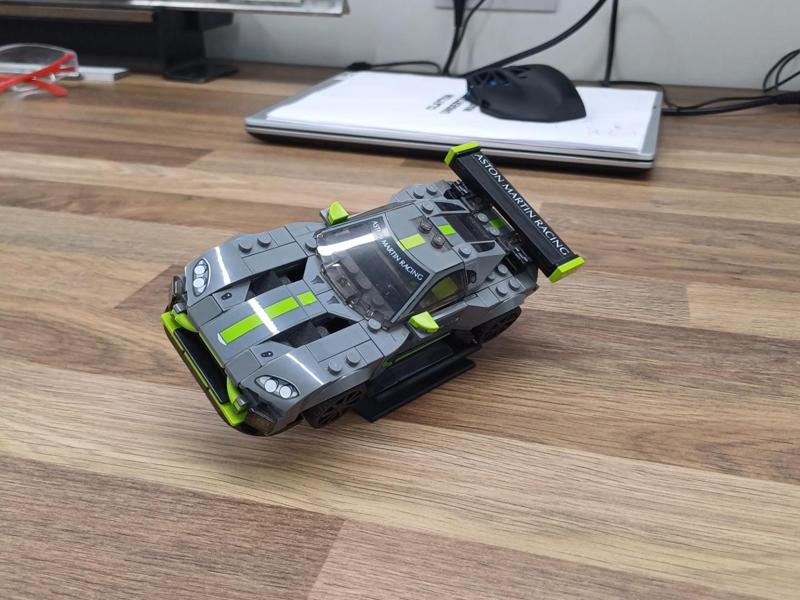 Minimalist Speed Champions Car Stand