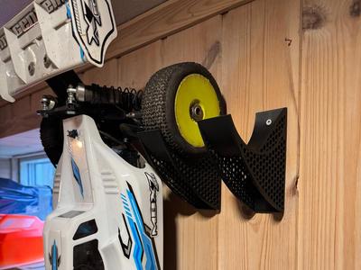 Holder for 1/8 rc car