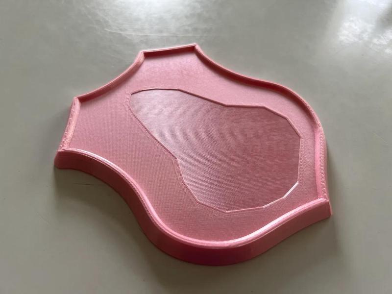 New base (shield) for the low poly unicorn head