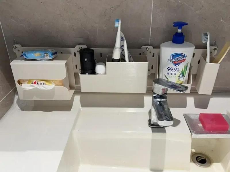 A Hanging Bathroom Organizer Solution Compatible with Skadis Pegboards—Hang It All and Say Goodbye to Water Stains