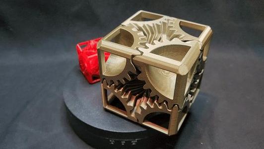 GEAR FIDGET SPINNER – SKELETAL CUBE