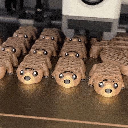 Cute Flexi Bear Grizzly (Keychain & Magnet)🐻