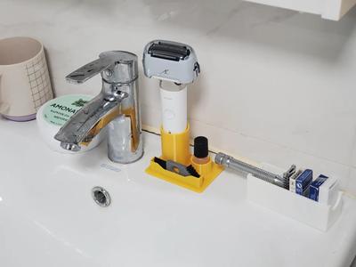 Electric Razor Storage and Display Stand (A1 mini printable)