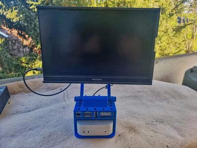 Mac mini M4 portable monitor stand