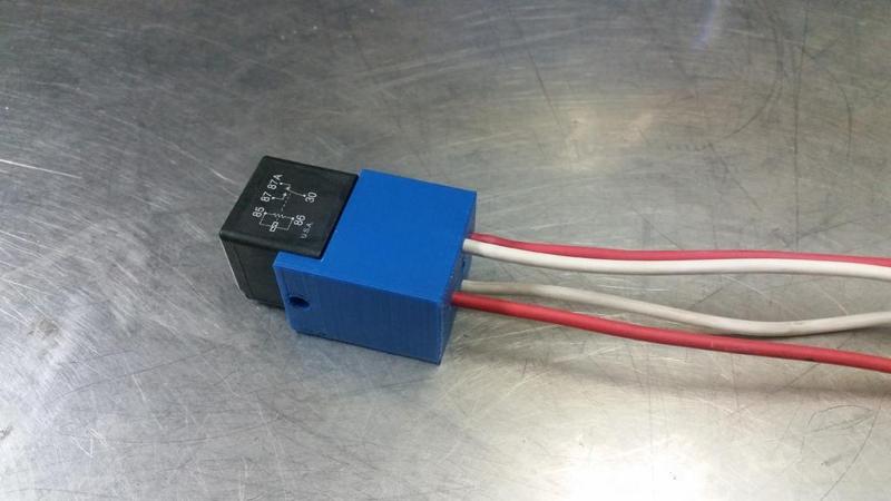 4 or 5 terminal automotive relay holder for cheap terminals