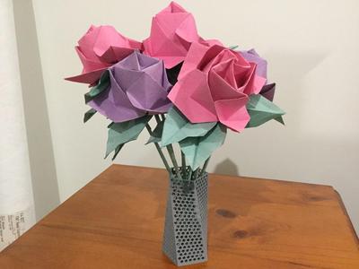 Twisted Pentagon Lattice Vase