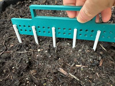 Seed Spacer/Hole Tool