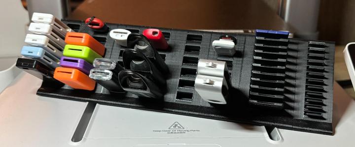 Modular Desktop Organizer for Micro-SD, SD and USB