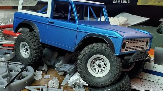 SCX24 EARLY STYLE BRONCO BODY AND COMPONENTS