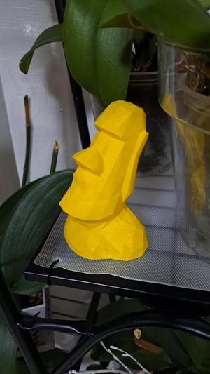 MOAI LOW POLY