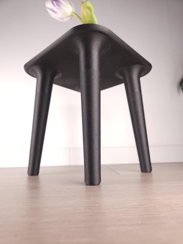 Table – Plant Riser – Flower Vase – Crumb collector