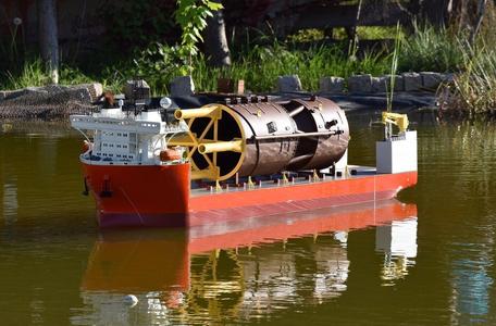 HEAVY LOAD CARRIER IN 1 75 SCALE SHIP MODEL SHIP BOAT