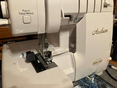 Nähbrücke Overlock Sewing Aid