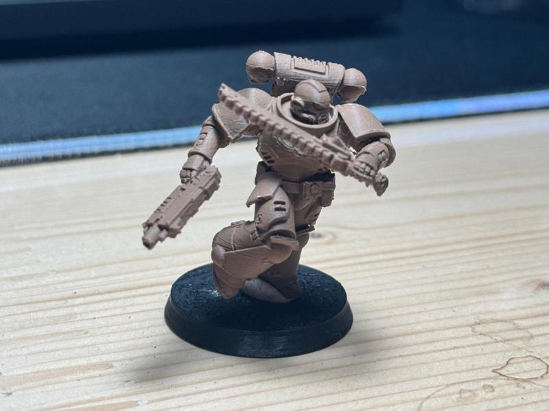Assault Space Marine wChainsword 2 Warhammer 40k