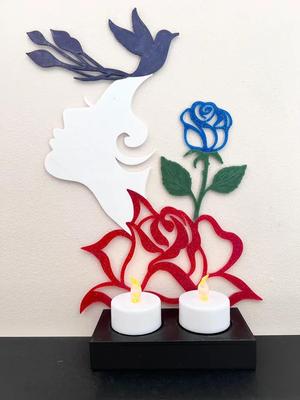 Visage oiseau roses