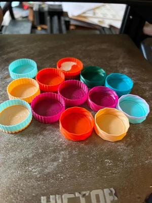 Paintcaps – Vase Mode Bottlecap Paint Cups