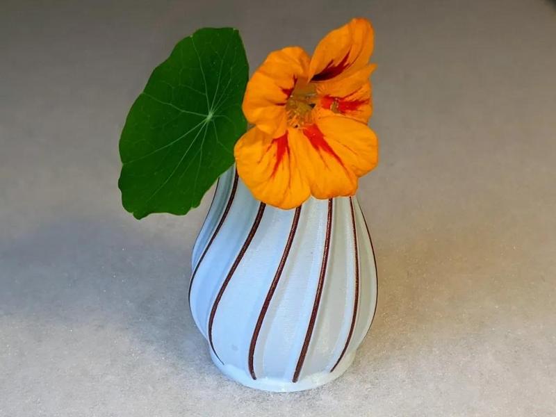 Small Vase with Filament Decoration