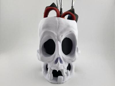 pen tool holder skull
