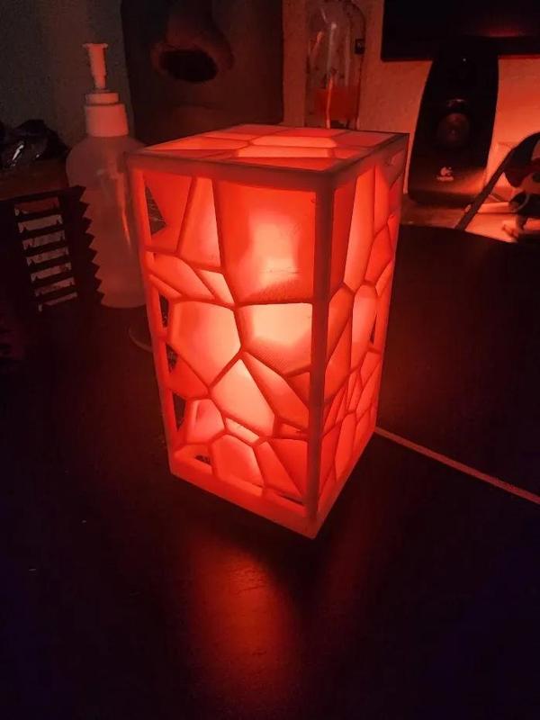 Voronoi Lamp w/ LED Stand