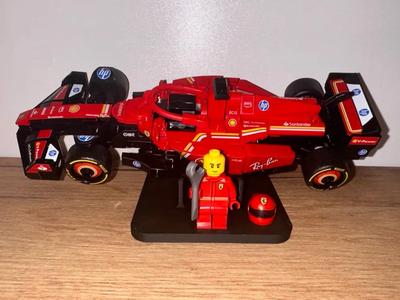 F1 Speed Champions 2025 stand