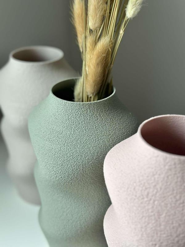 Scrunched vase