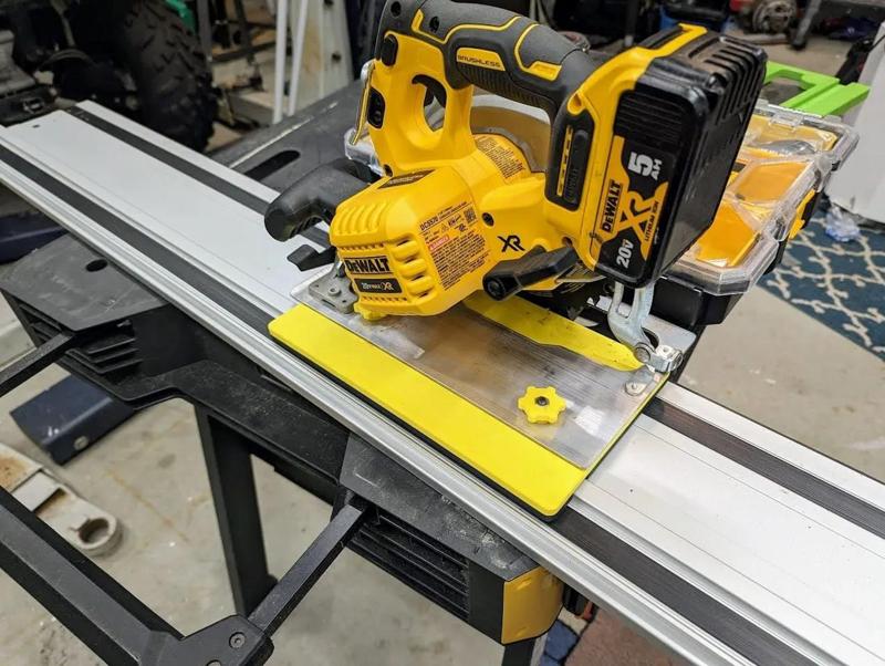 Dewalt saw sled track saw DCS570B