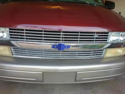 2004 Chevrolet Astro bowtie emblem