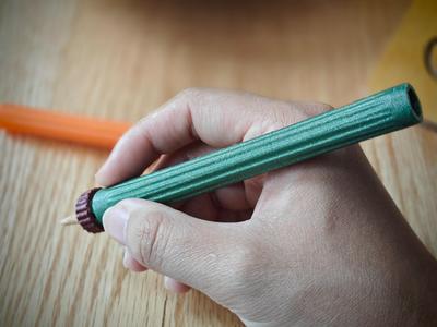 Pencil extender, pencil sleeve, suitable for hexagonal rods (approximate distance across flats: 7mm)