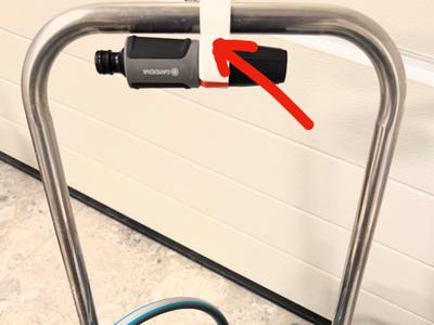 Cleaning nozzle holder for Gardena Hose Trolley