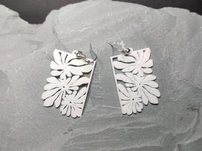Blooming dance earrings