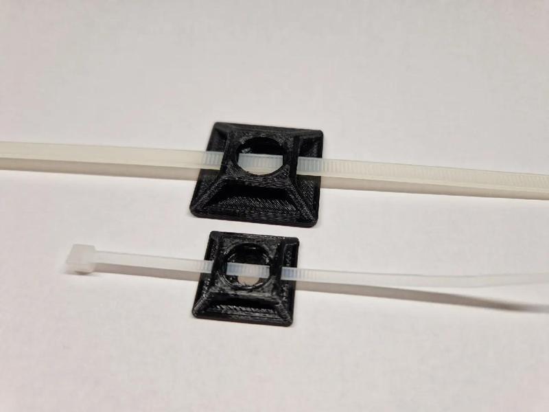 Universal clip