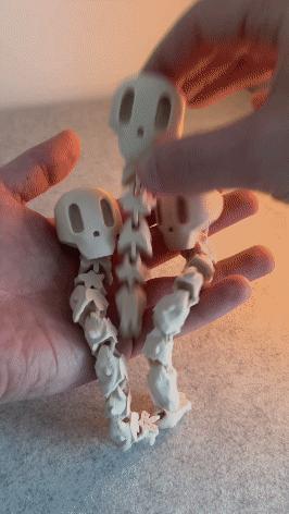 ARTICULATED CUTE SKULL