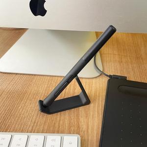 Stylish and Minimalist Pen Holder