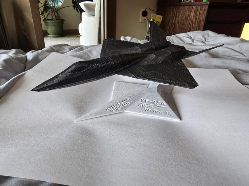 YF-23 Black Widow II – Model and Display Stand