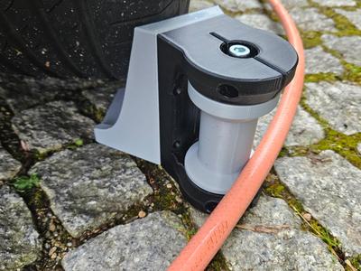 Car Hose Guide
