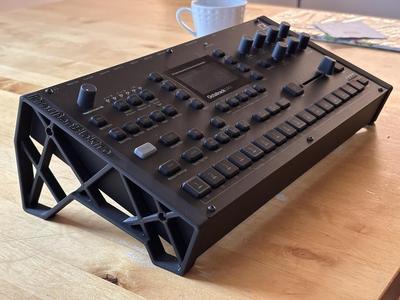 Elektron Octatrack end cheek stands