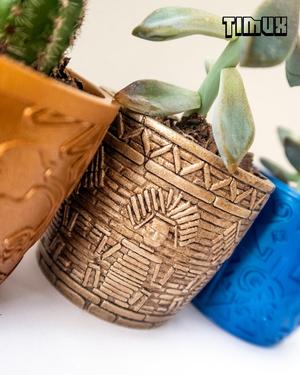 CHACHAPOYAS POT – ANCIENT PERUVIAN CULTURE DESIGN