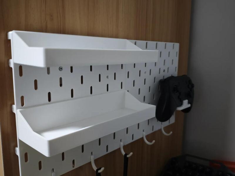 Pegboard (3mm thick) tray (220mm L x 75mm W x 40mm H)