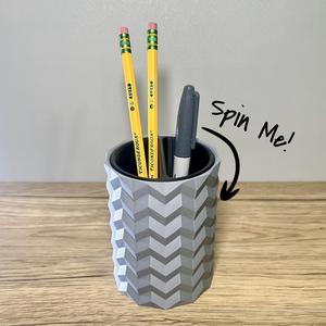 Prismatic Pen Cup with Spinning Divider