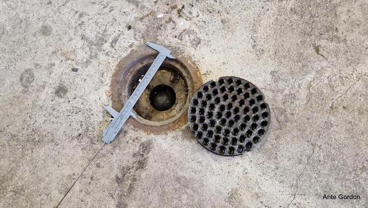 Drain strainer for oil separator garage floor drain 152×20 mm