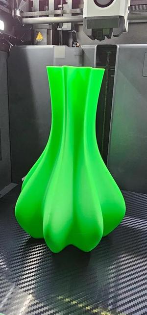 Blumen Vase in Sternform