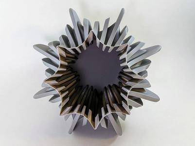 Star Spline Vase 8