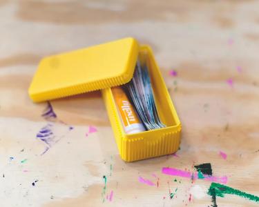 small travel sized box with lid (vase mode)