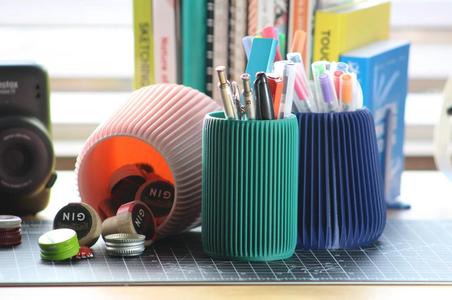 Ridged Aesthetic Deskware Pots