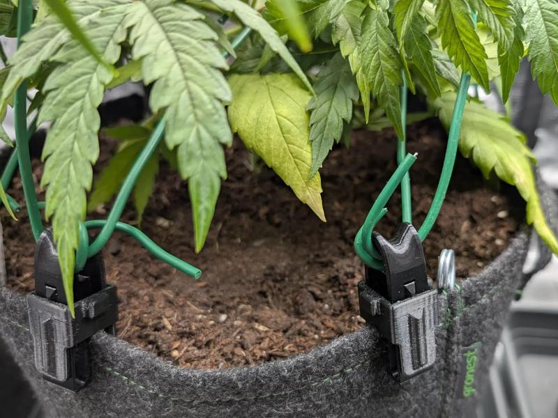 Low-Stress-Training fabric pot clip / Tarp tension