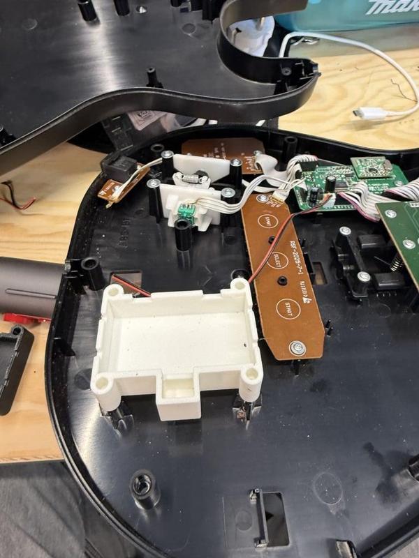 Guitar Hero battery holder