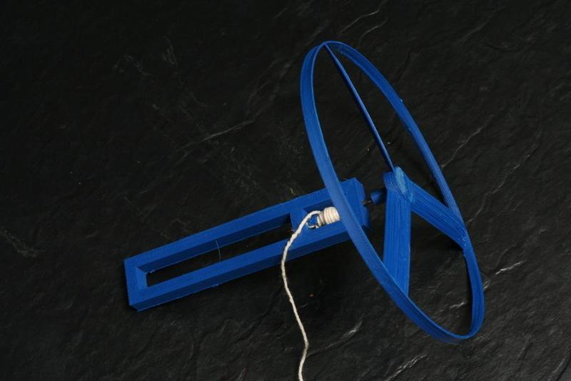 Whirligig Flying Spinner – Flies 30 ft (10 m)