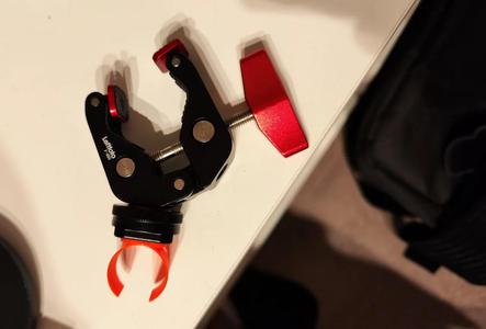 CPAP hose attachment for superclamp