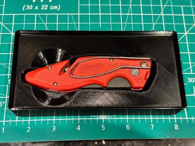 Gridfinity Bin for Milwaukee FASTBACK Utility Knife